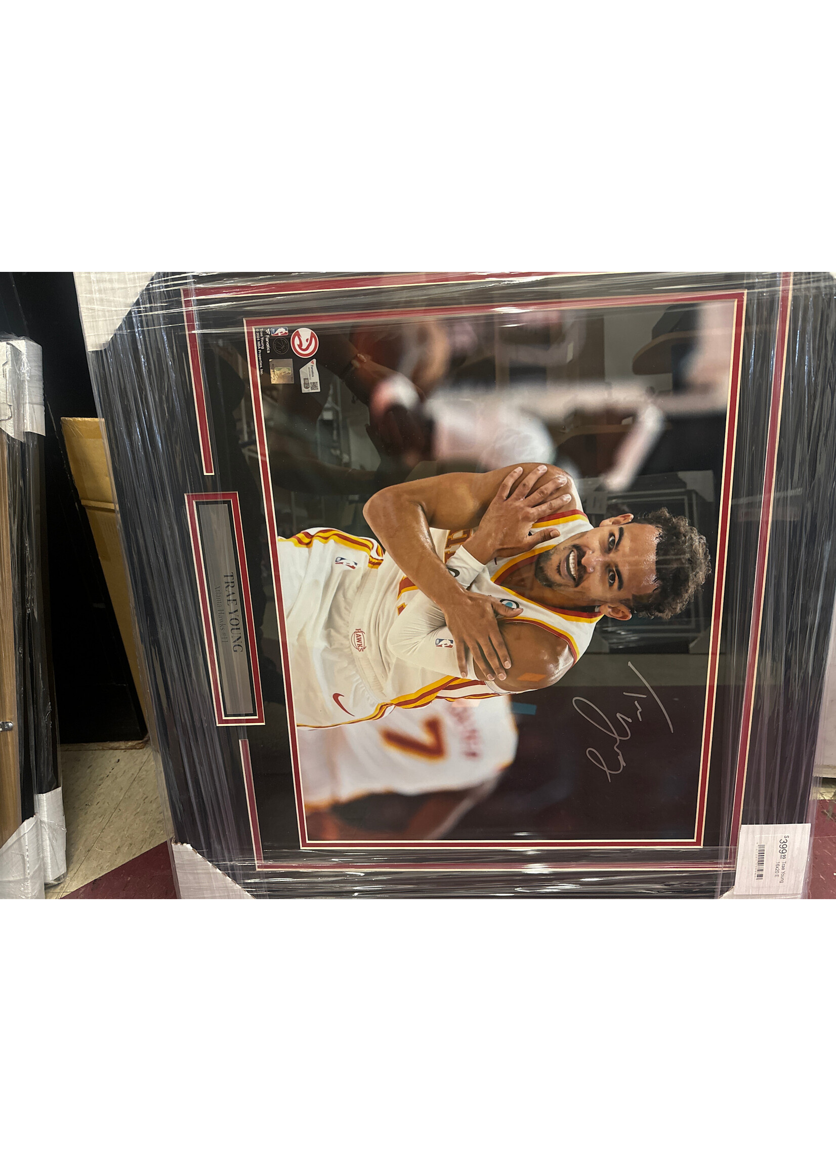 Picture Trae Young 16x20 E
