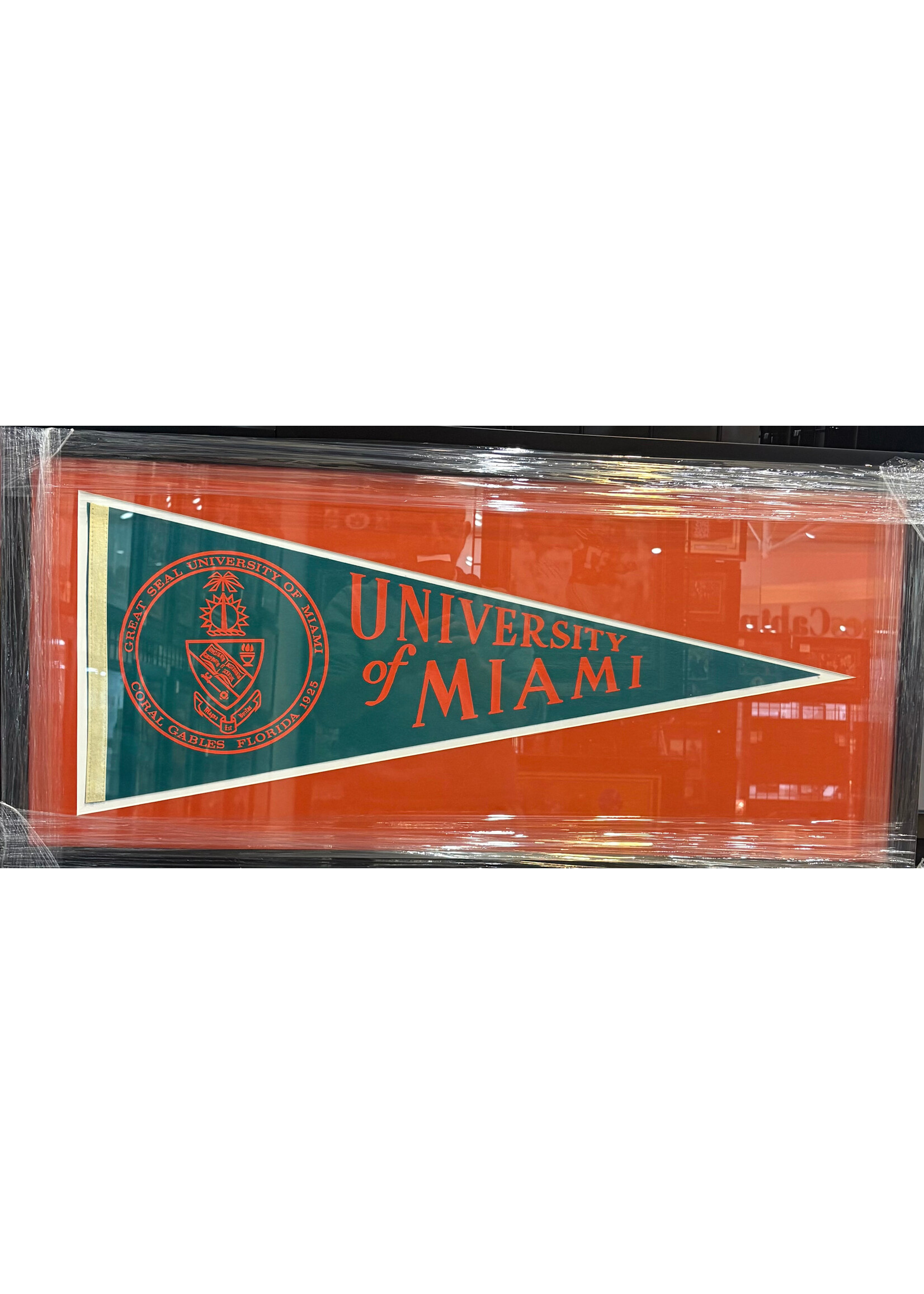 Pennant (F & UF) Miami 1960s Crest Pennant