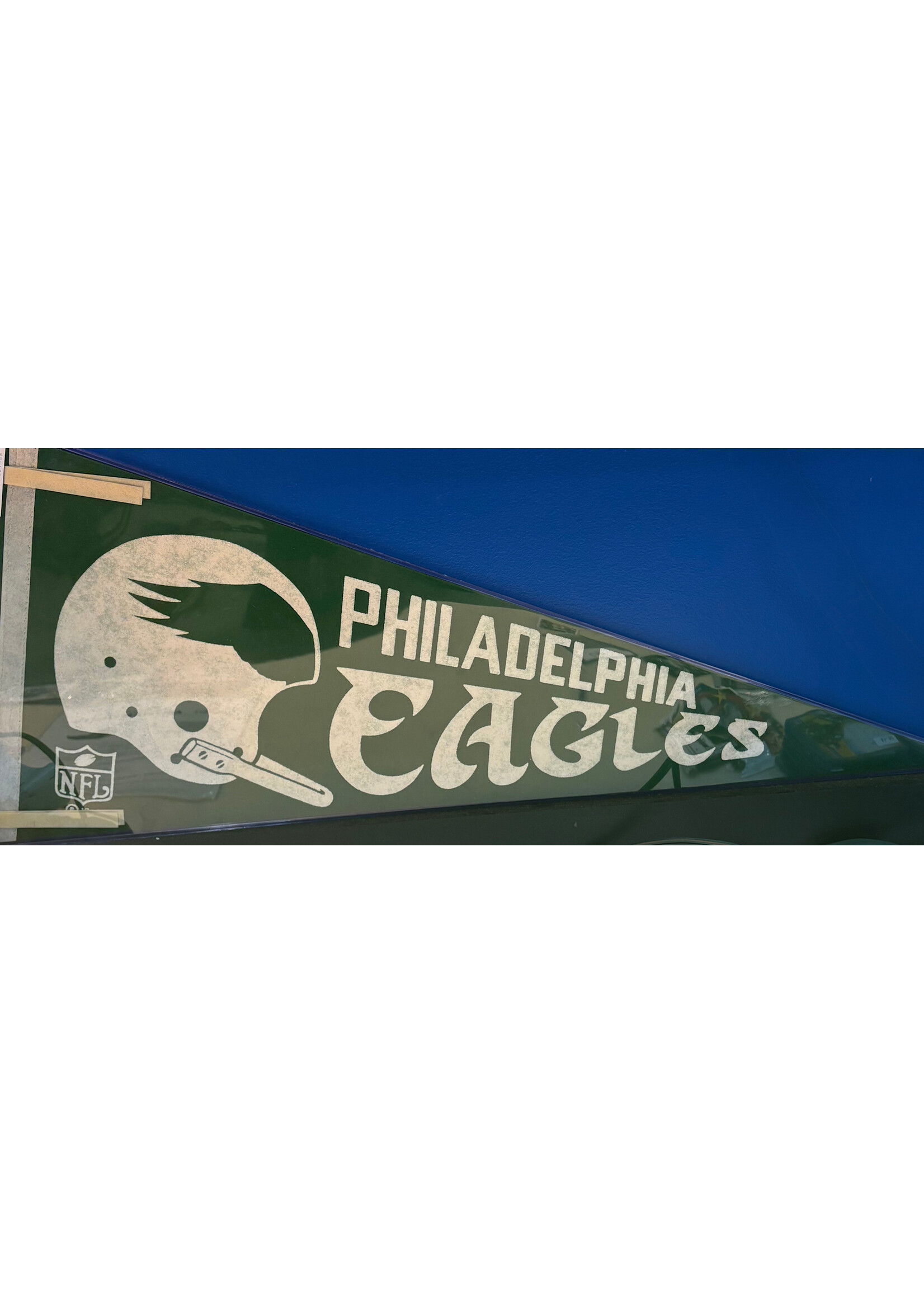 Pennant (F & UF) Eagles Helmet Pennant UF