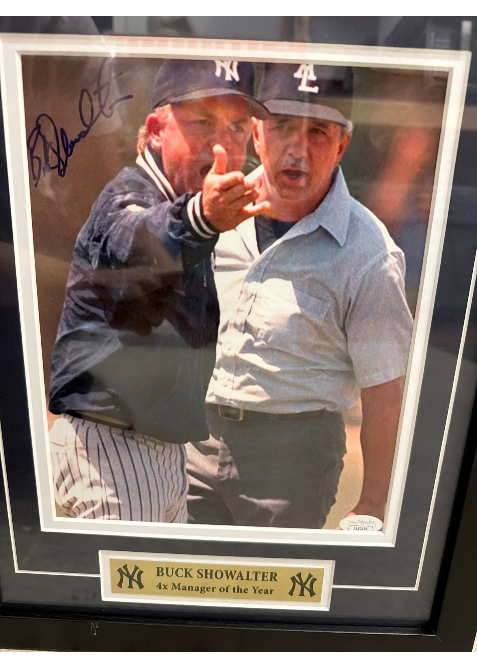 Picture Buck Showalter 8x10