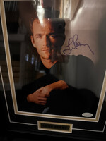 Picture *P Luke Perry 8x10