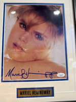 Picture *P Mariel Hemingway 8x10