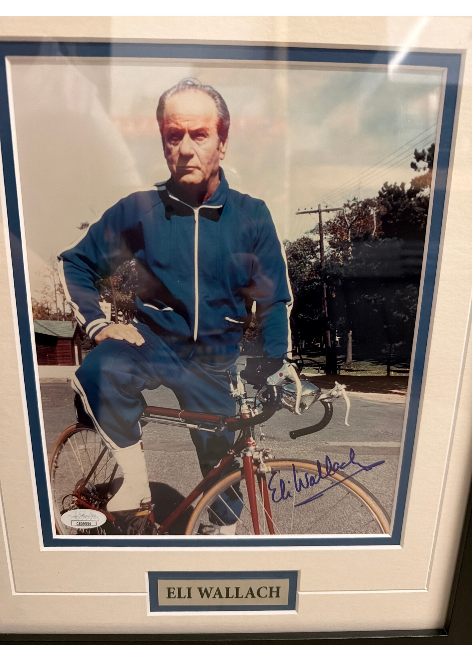 Picture *P Eli Wallach 8x10