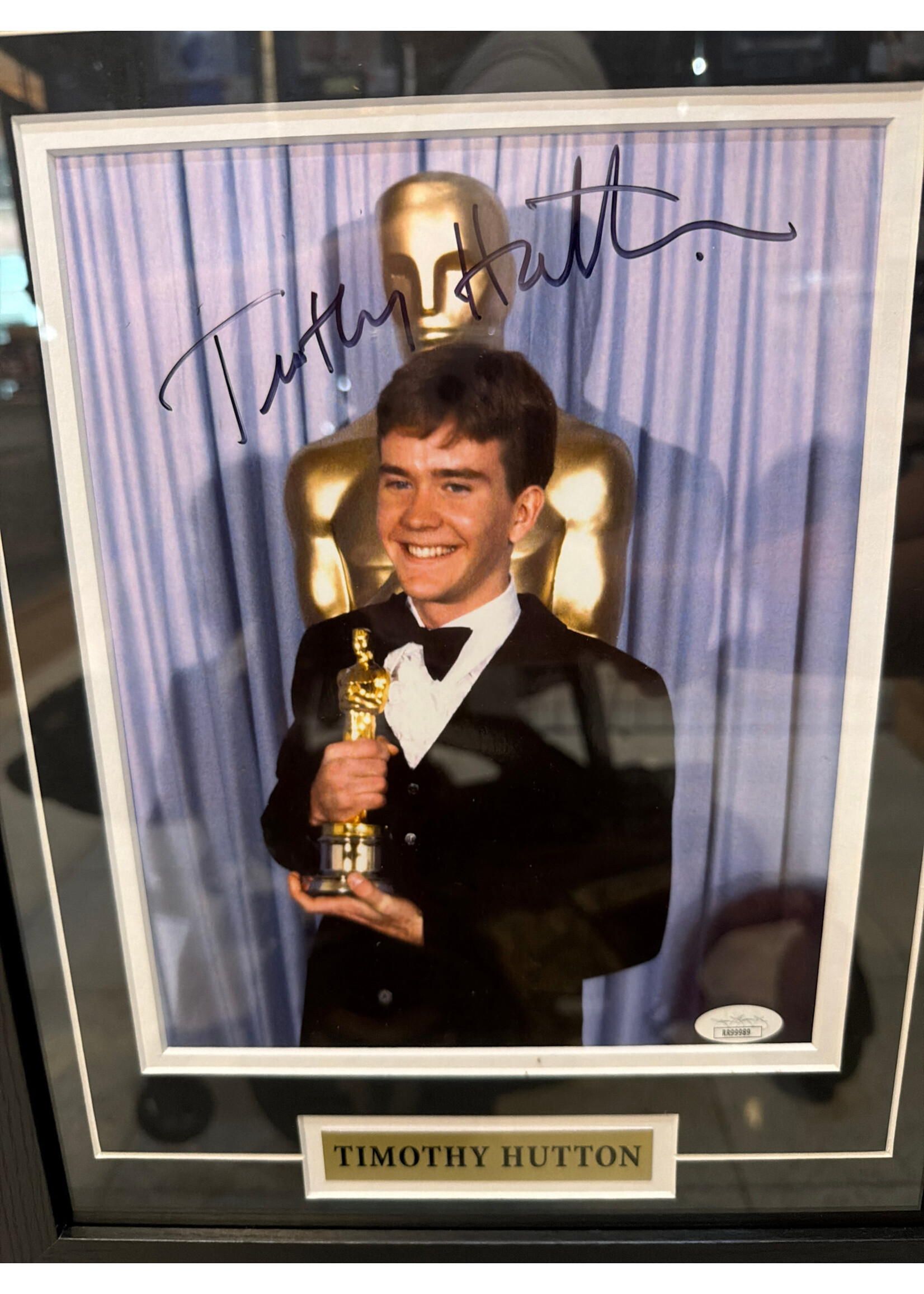 Picture *P Timothy Hutton 8x10