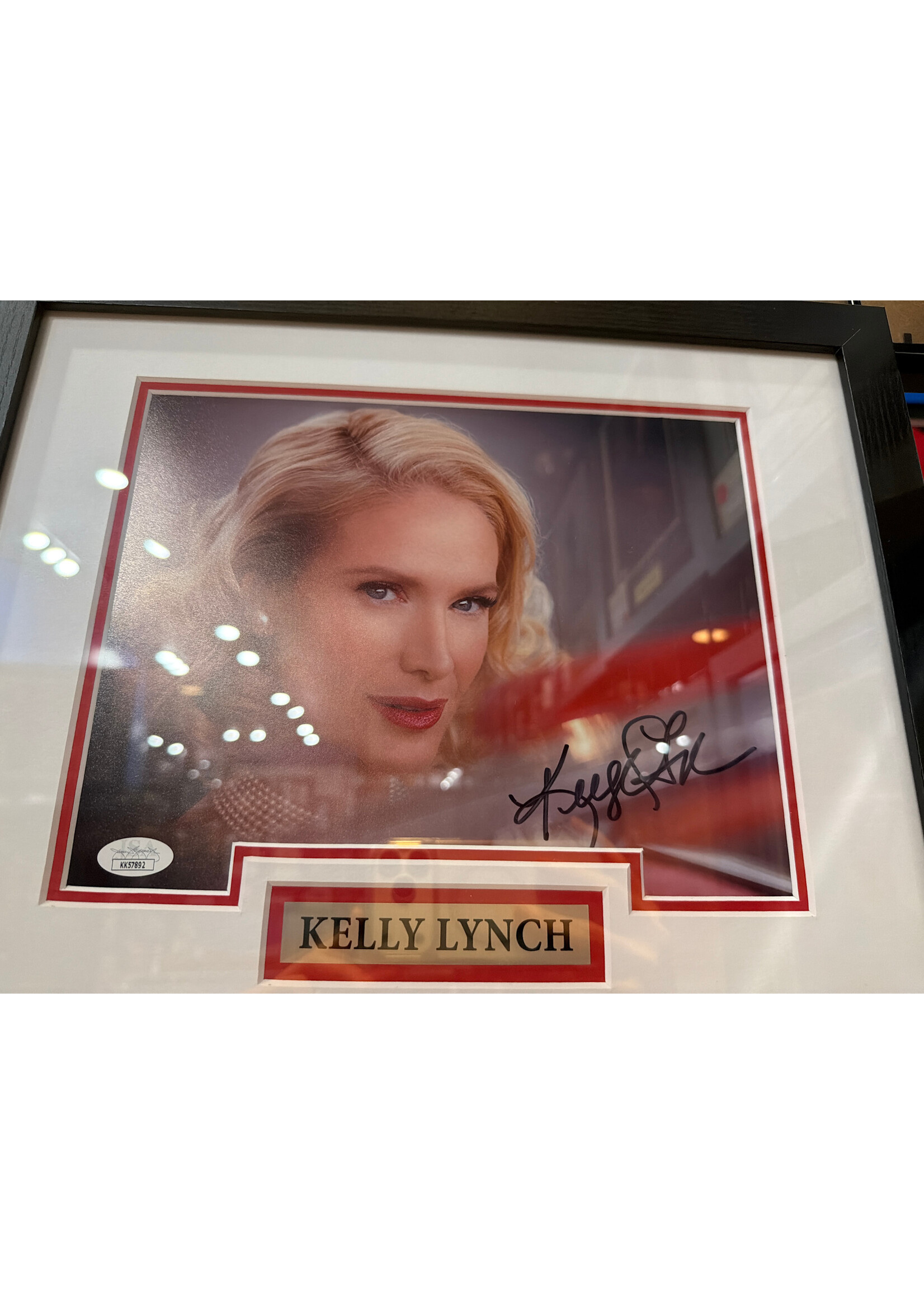 Picture *P Kelly Lynch 8x10