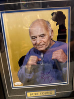 Picture *P Burt Young 8x10