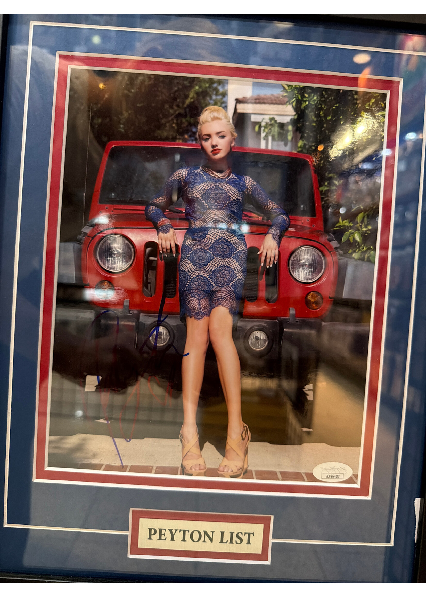 Picture *P Peyton List 8x10