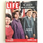 LIFE - 1960-11-21, John F. Kennedy, Jacqueline Kennedy Onassis - Magazine (USED)
