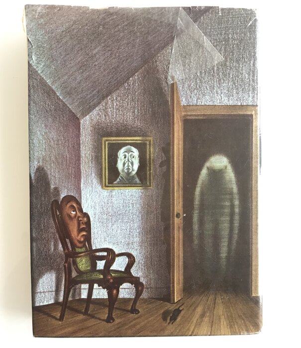 Various - Alfred Hitchcock’s Ghostly Gallery: 11 Spooky Stories For Young People - Hardback (USED)