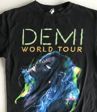 Demi Lovato - 2014 Tour - T-Shirt Medium (USED)
