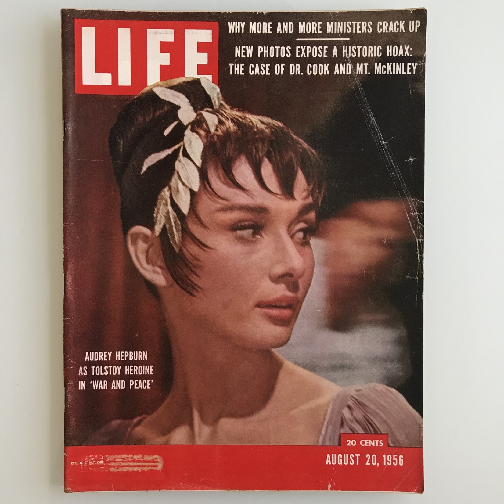 LIFE - 1956-08-20, Audrey Hepburn - Magazine (USED)