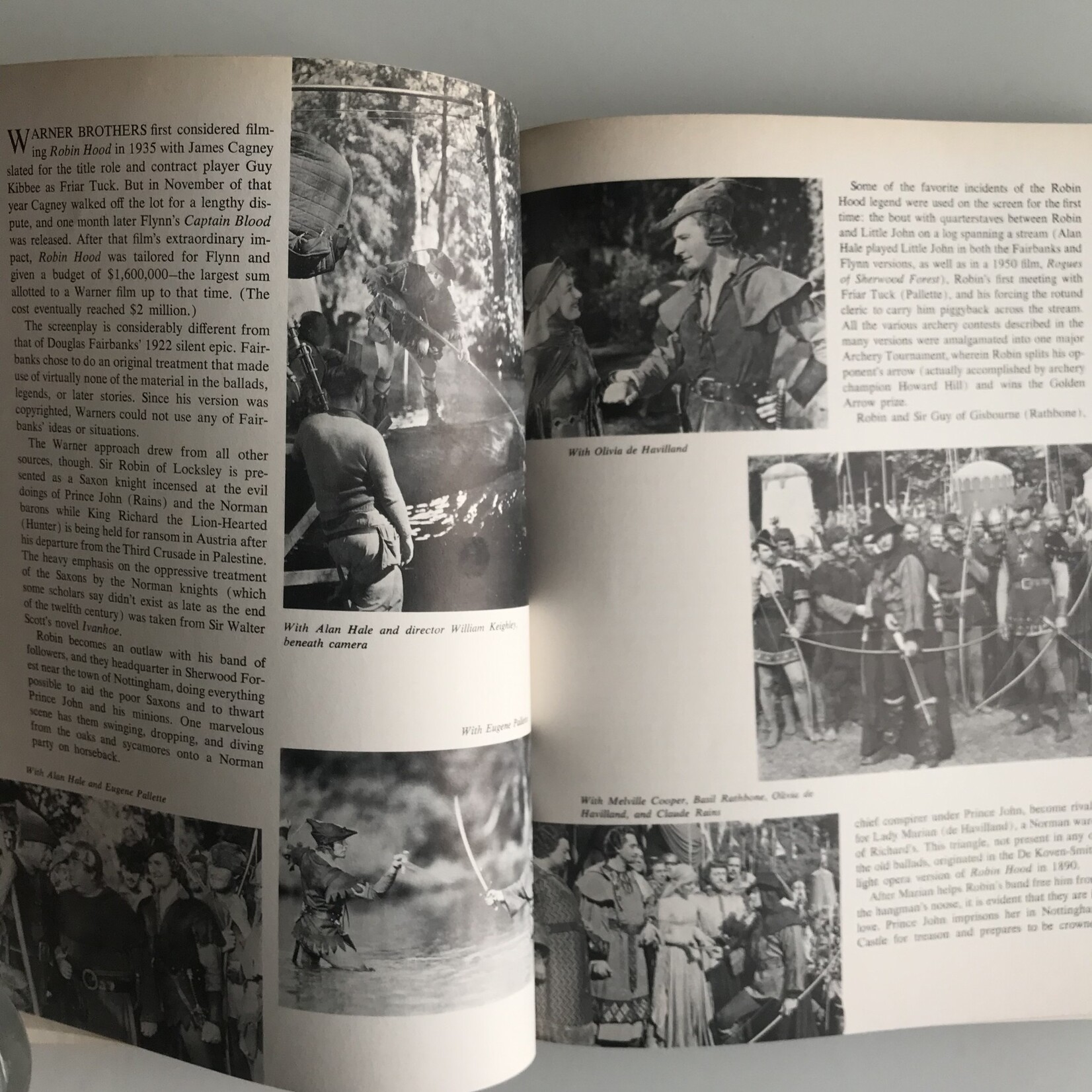 Tony Thomas, Rudy Behlmer, Clifford McCarty - The Films Of Errol Flynn - Paperback (USED)