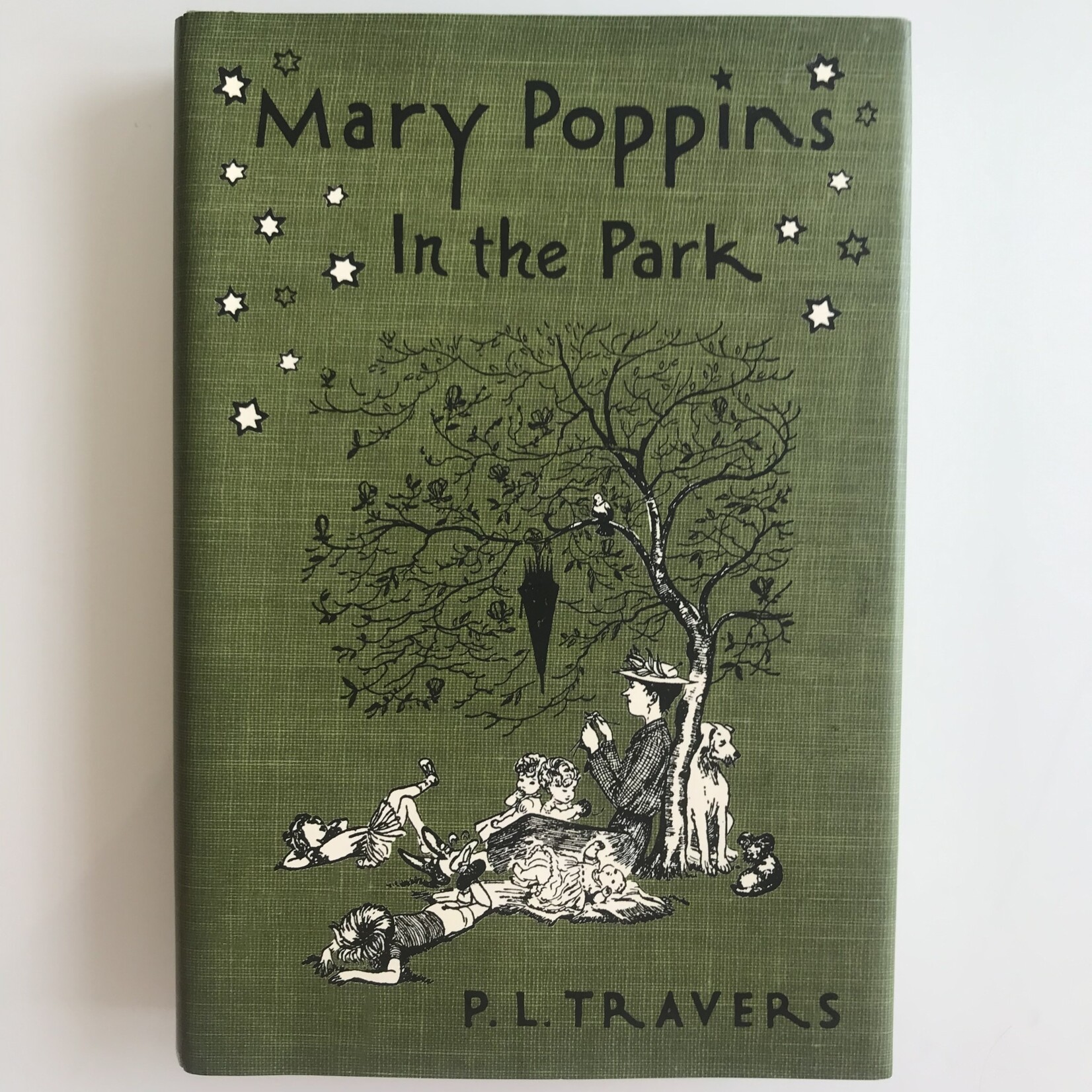 P.L. Travers - Mary Poppins In The Park - Hardback (USED - LN)