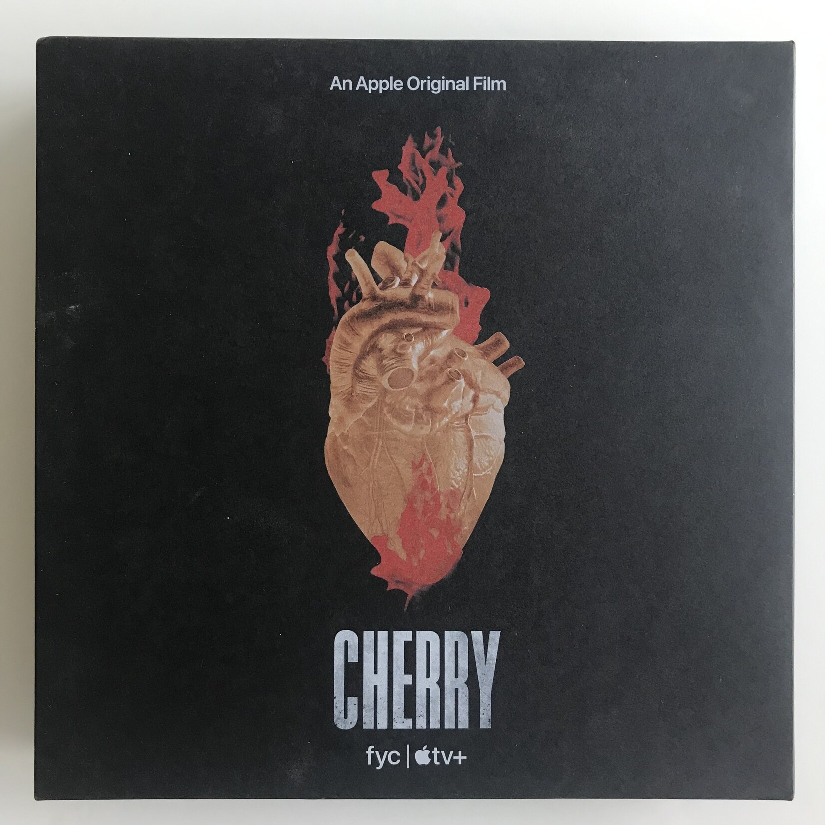 AppleTV+ - Cherry Script, Hologram & Promo Book (No Dog Tags) - Box Set (USED - VG)