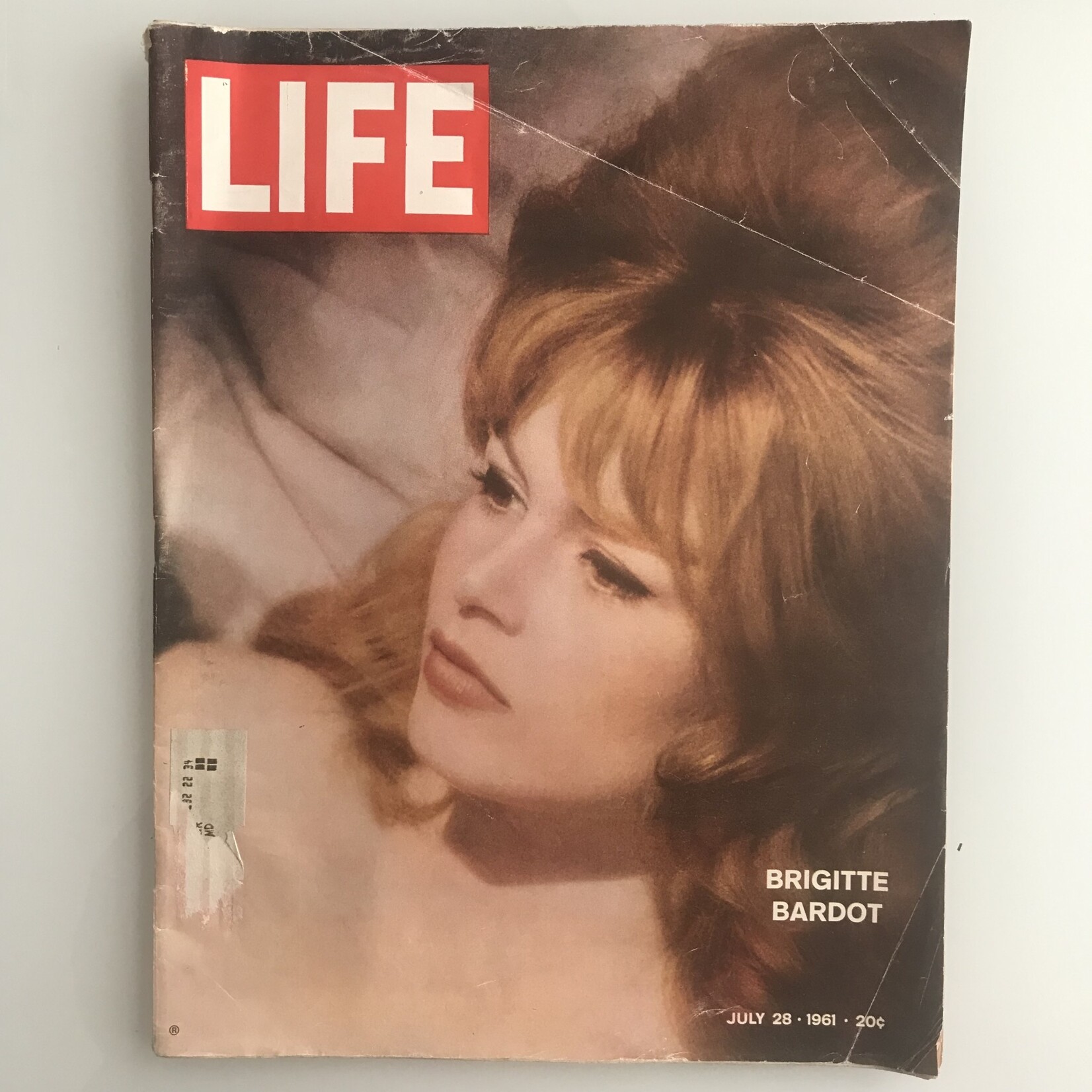 LIFE - 1961-07-28 - Brigitte Bardot - Magazine (USED)