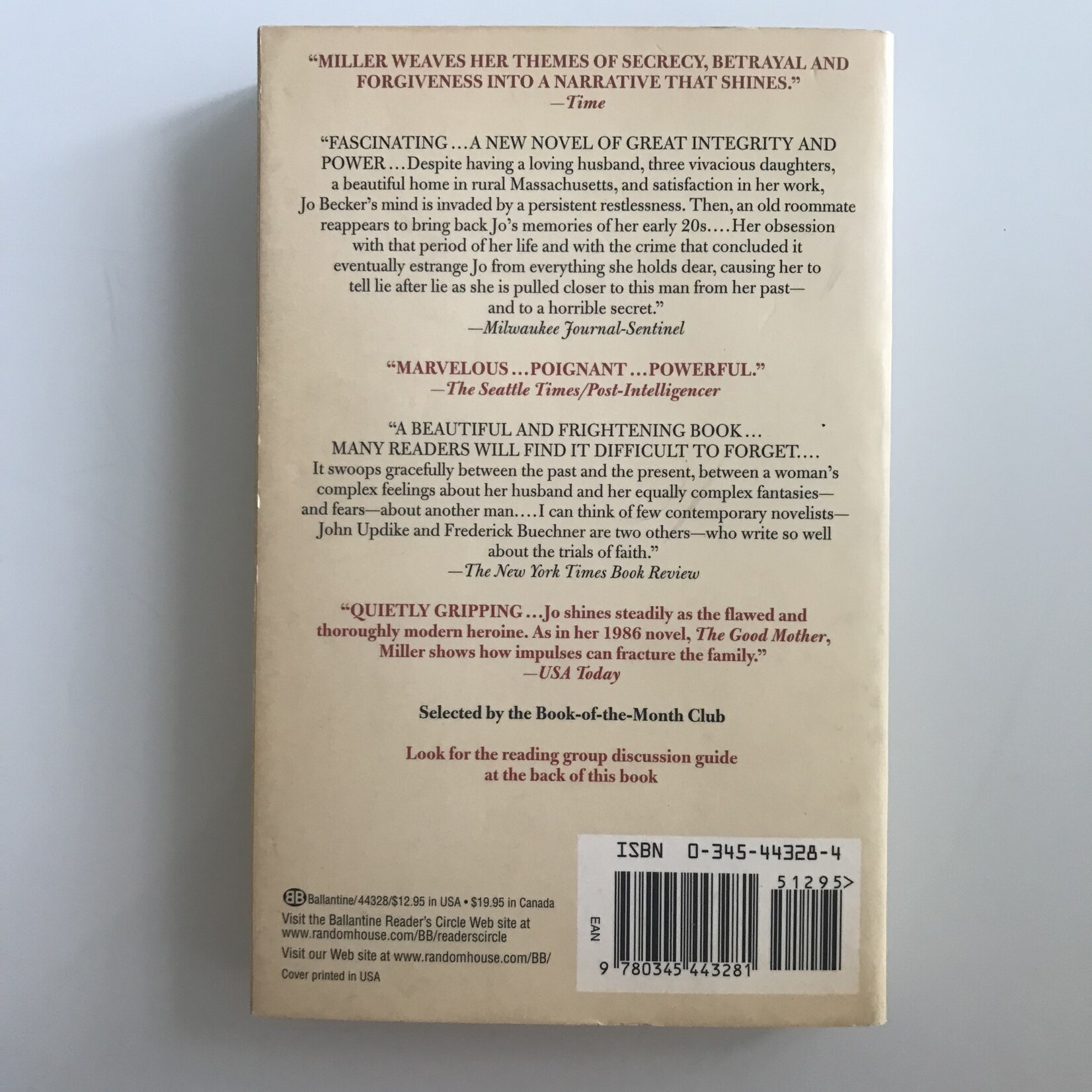 Sue Miller - While I Was Gone - Paperback (USED)