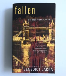 Benedict Jacka - Fallen - Paperback (USED)