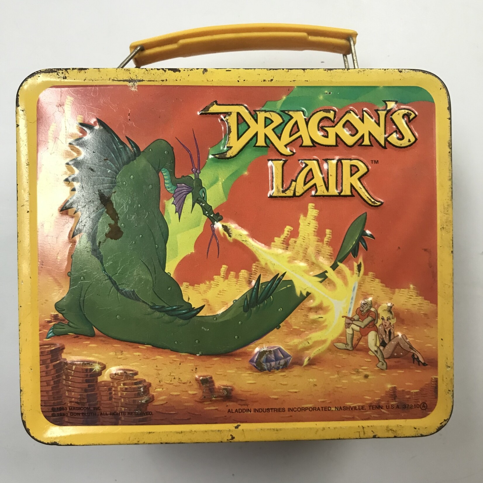 https://cdn.shoplightspeed.com/shops/651411/files/54909930/1652x1652x1/dragons-lair-1983-no-thermos-metal-lunch-box-vinta.jpg