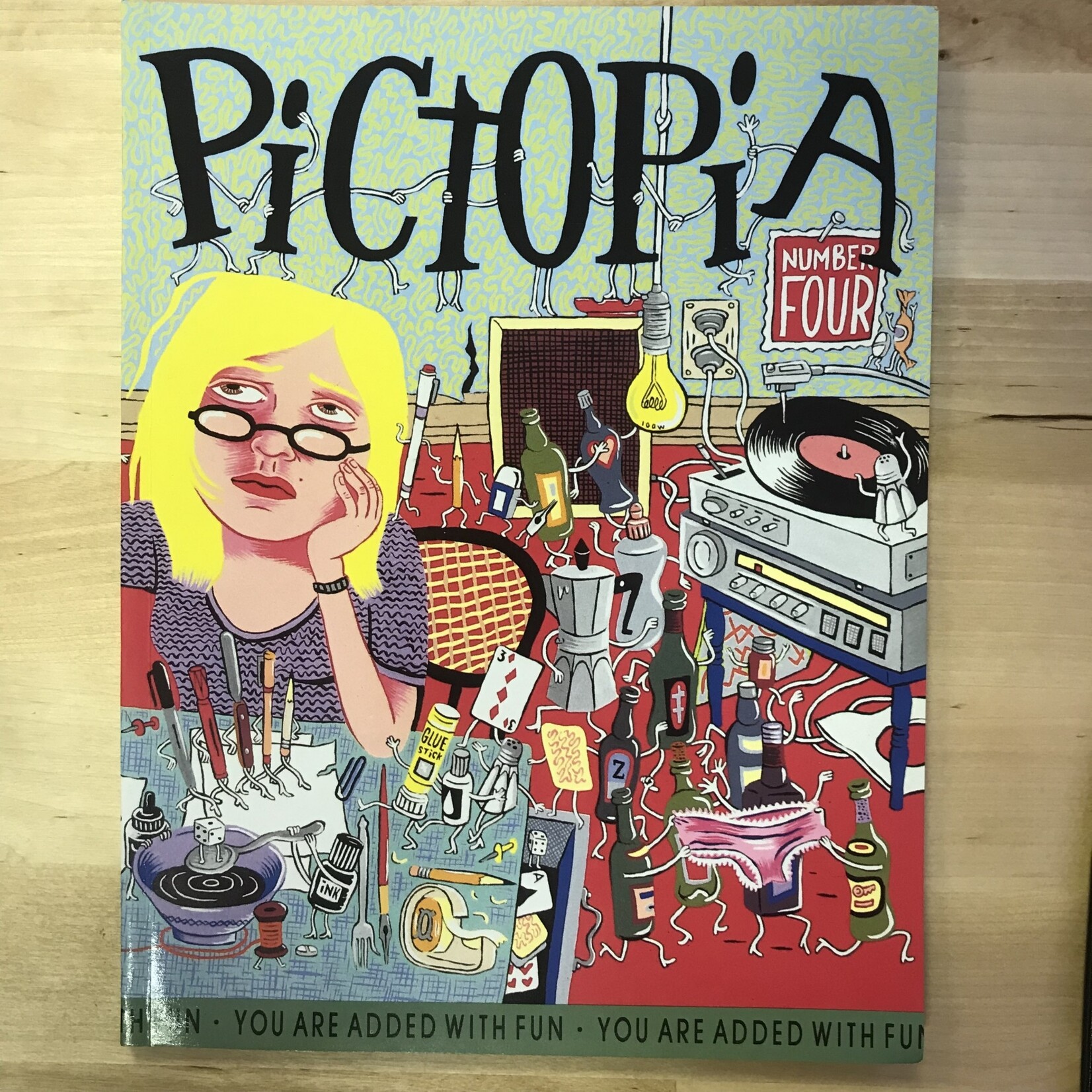 Pictopia - #04 - Comic Book