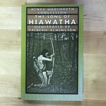 Henry Wadsworth Longfellow - The Song Of Hiawatha - Paperback (USED)