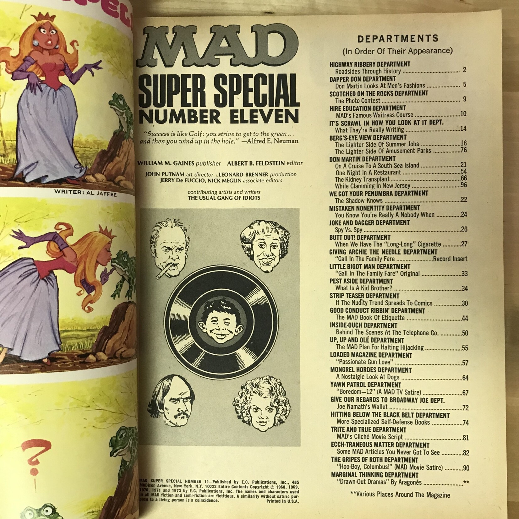 MAD - Super Special - #11 (All In The Family Vinyl 45) - Magazine w/ Vinyl 45