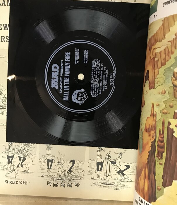 MAD - Super Special - #11 (All In The Family Vinyl 45) - Magazine w/ Vinyl 45