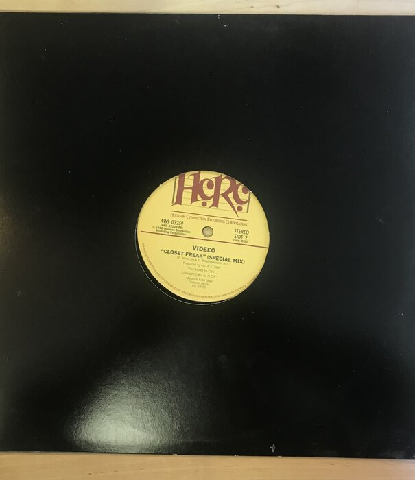 Videeo - Closet Freak - 4W9 03259 - Vinyl 12-Inch Single (USED)