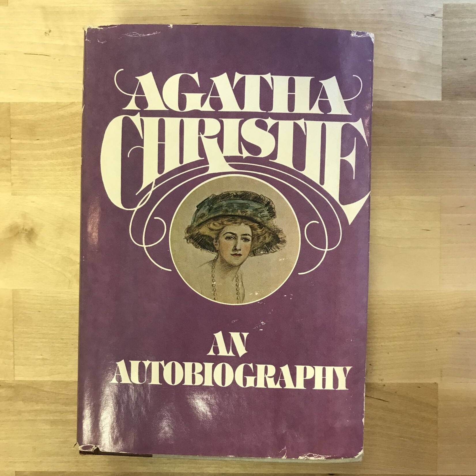 Agatha Christie - An Autobiography - Hardback (USED - BCE)