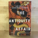Lee Kelly, Jennifer Thorne - The Antiquity Affair - Paperback (USED)