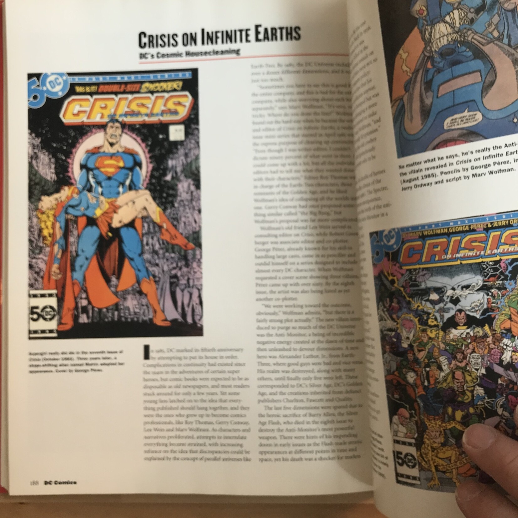 Les Daniels - DC Comics: Sixty Years Of The World’s Favorite Comic Book Heroes - Hardback (USED)