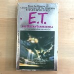 William Kotzwinkle - E.T. The Extra-Terrestrial - Paperback (USED - 5DB)