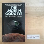 Larry Niven, Jerry Pournelle - The Mote In God’s Eye - Paperback (USED - 5DB)