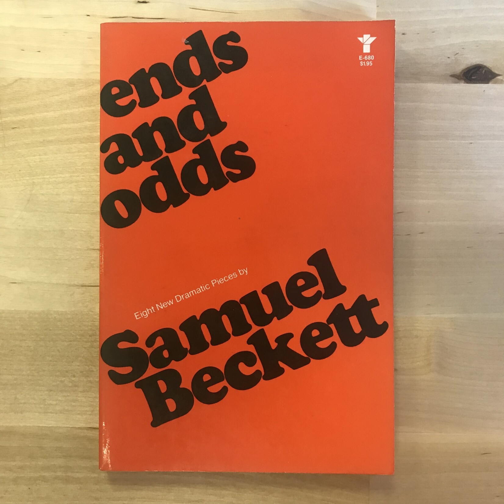 Samuel Beckett - Ends And Odds - Paperback (USED)