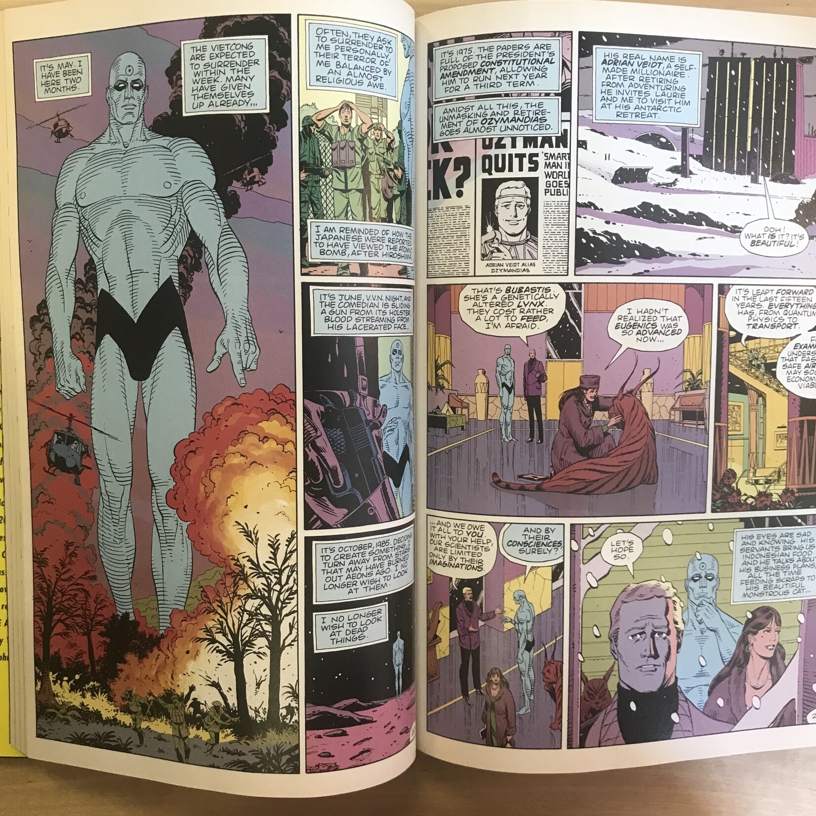 Alan Moore, Dave Gibbons - Watchmen - Hardback (USED)