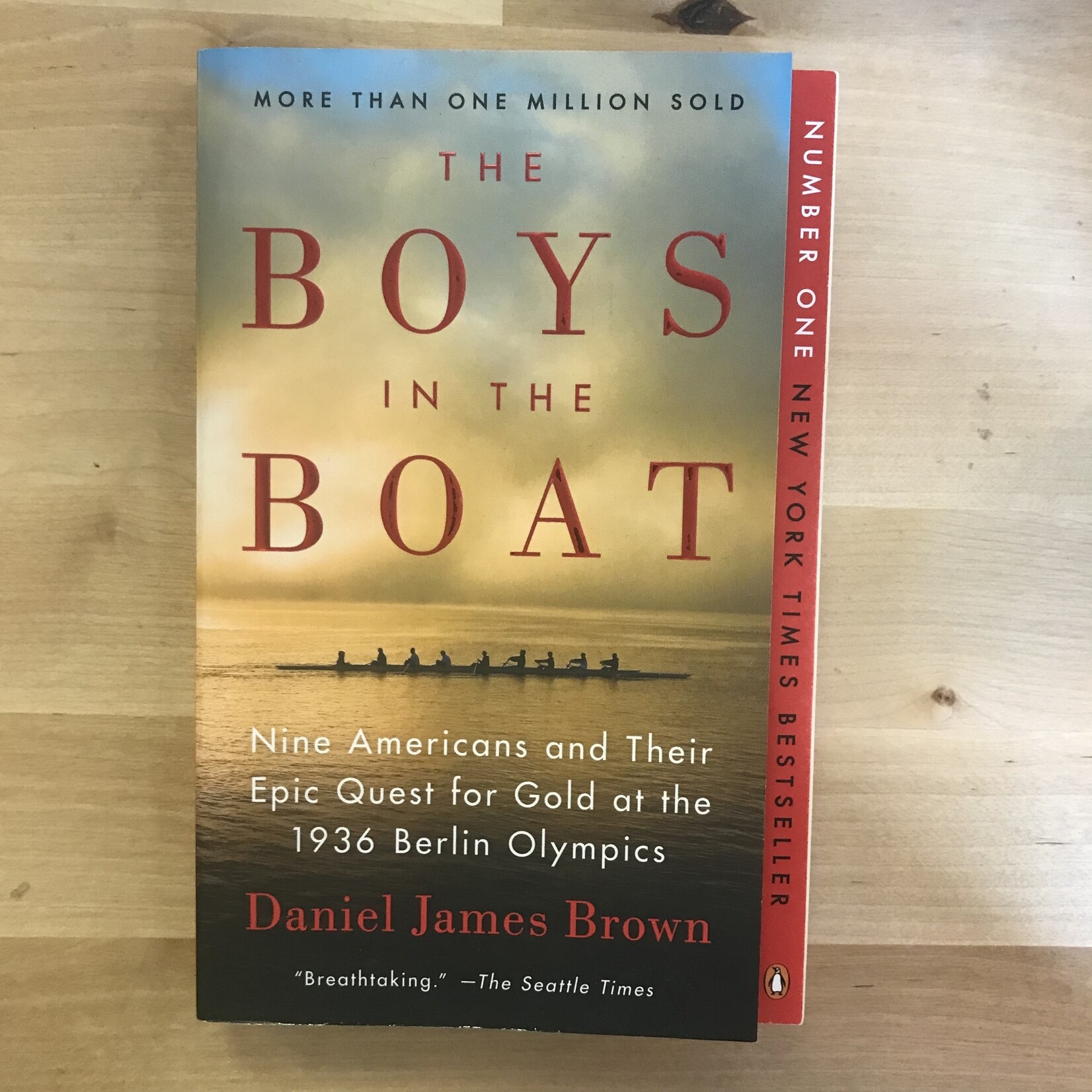 Daniel James Brown - The Boys In the Boat - Paperback (USED)