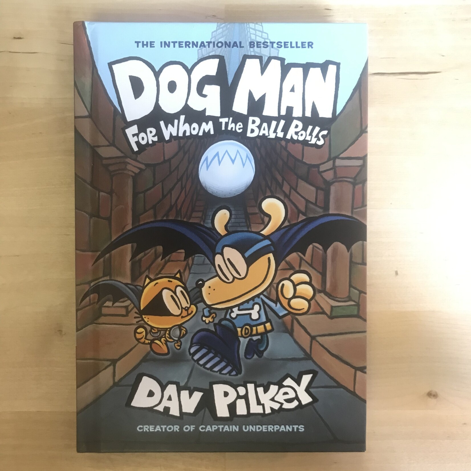 Dav Pilkey - Dog Man: For Whom The Ball Rolls - Hardback (USED)