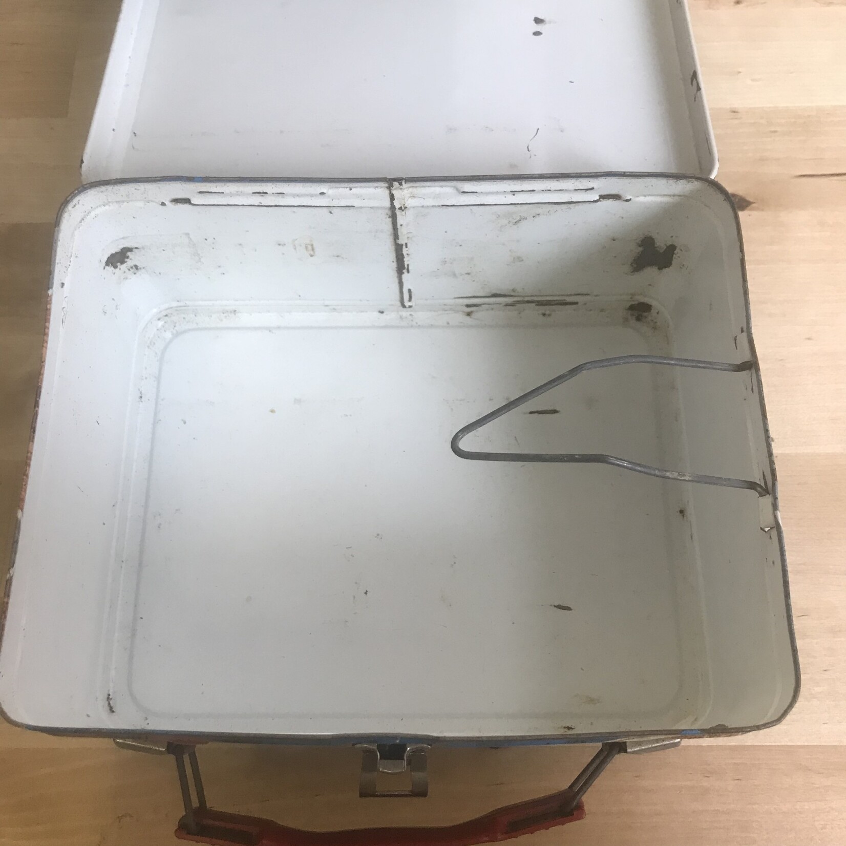 Auto Race Magnetic Game Kit (1967) - Tin Lunch Box (VINTAGE)