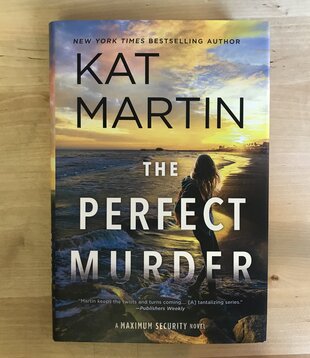Kat Martin - The Perfect Murder - Hardback (USED)