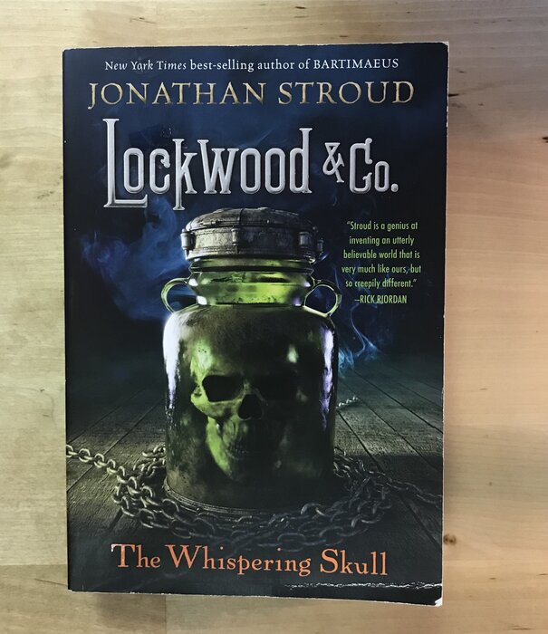 Jonathan Stroud - Lockwood & Co. Book Two: The Whispering Skull - Paperback (USED)