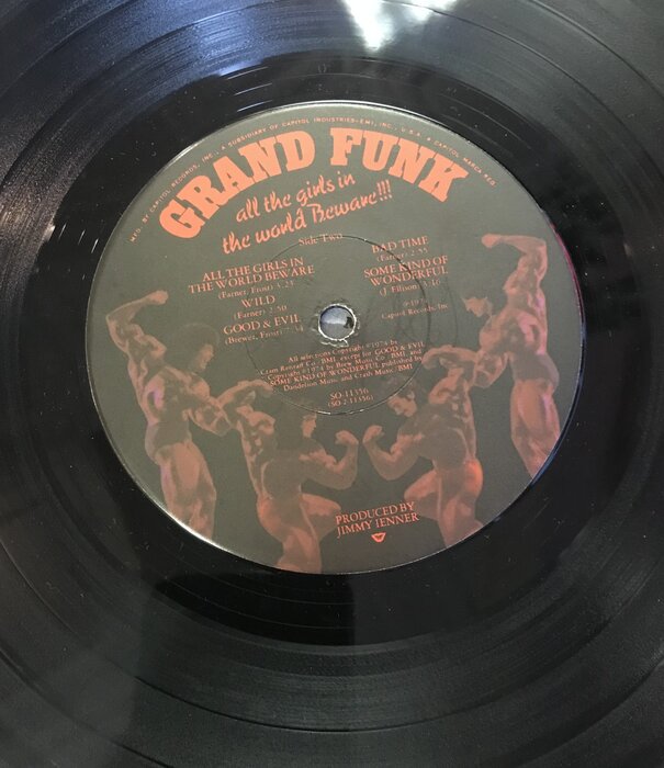 Grand Funk - All The Girls In The World Beware (w/ Neal Adams poster) - SO 11356 - Vinyl LP (USED)