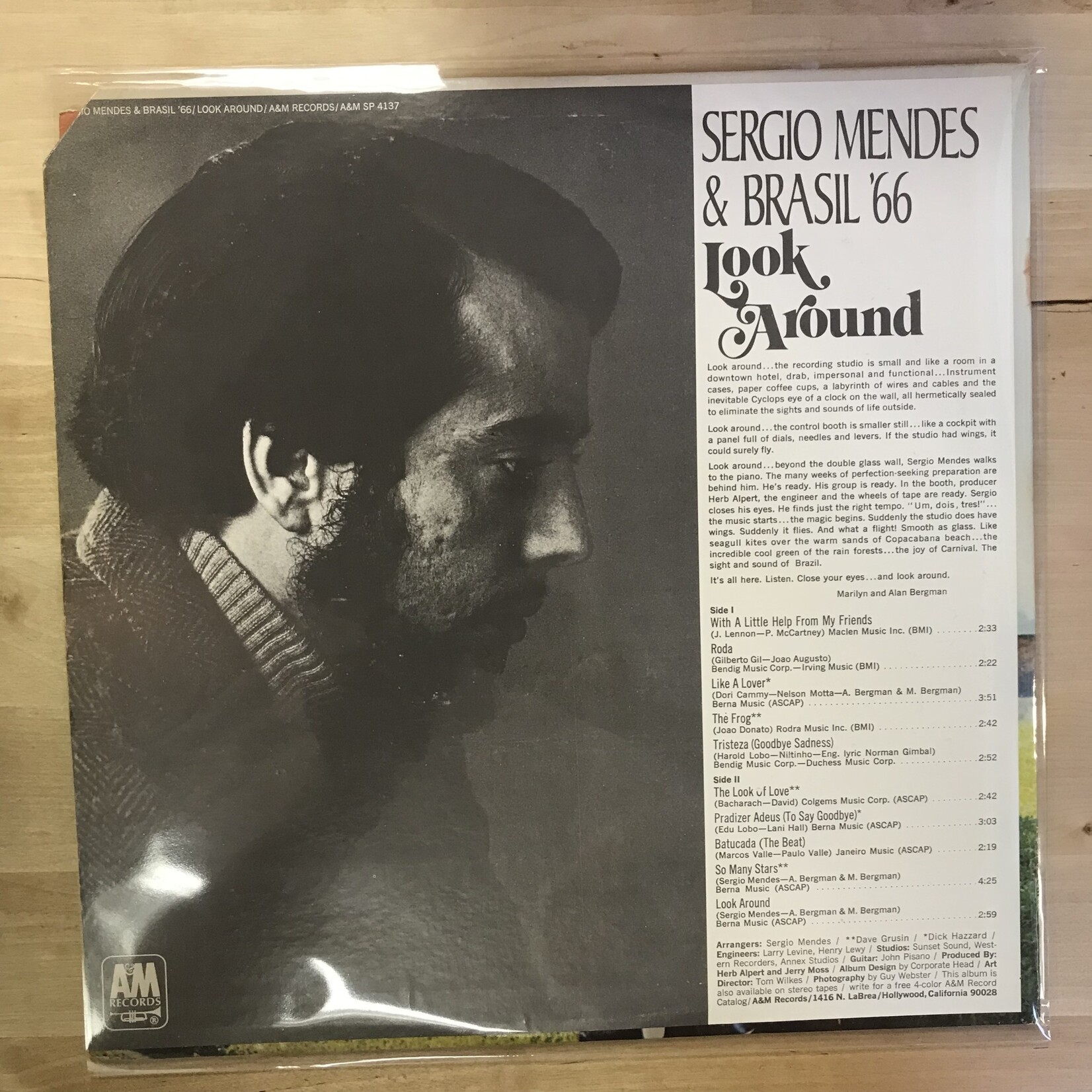 Sergio Mendes & Brasil ‘66 - Look Around - SP4137 - Vinyl LP (USED)