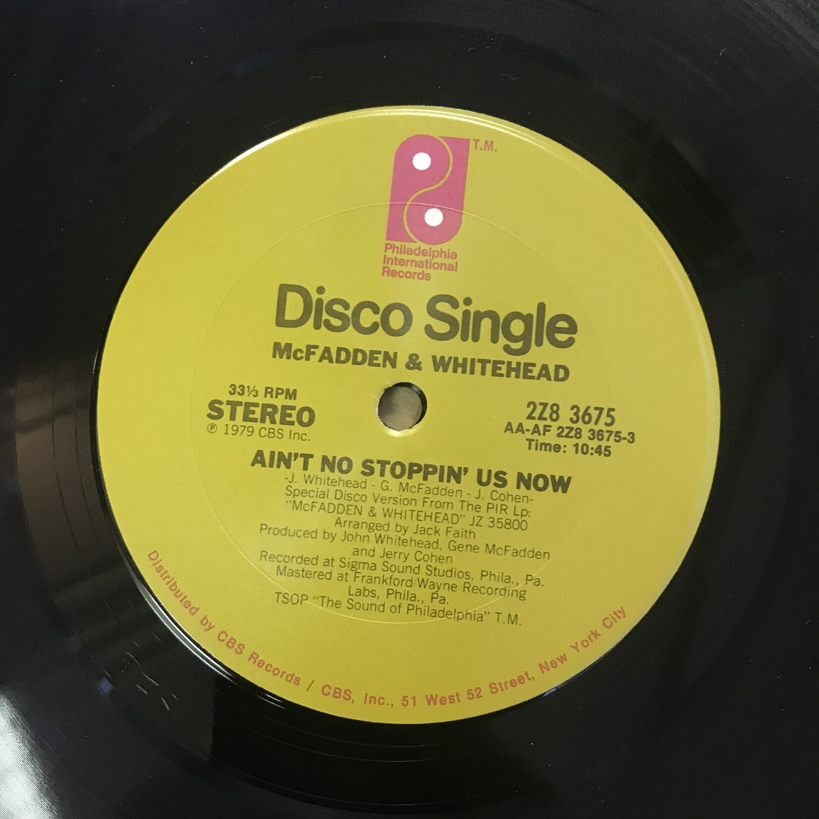 McFadden & Whitehead - Ain’t No Stopping Us Now / I Got The Love - 2Z8 2675 - Vinyl 12-Inch Single (USED)