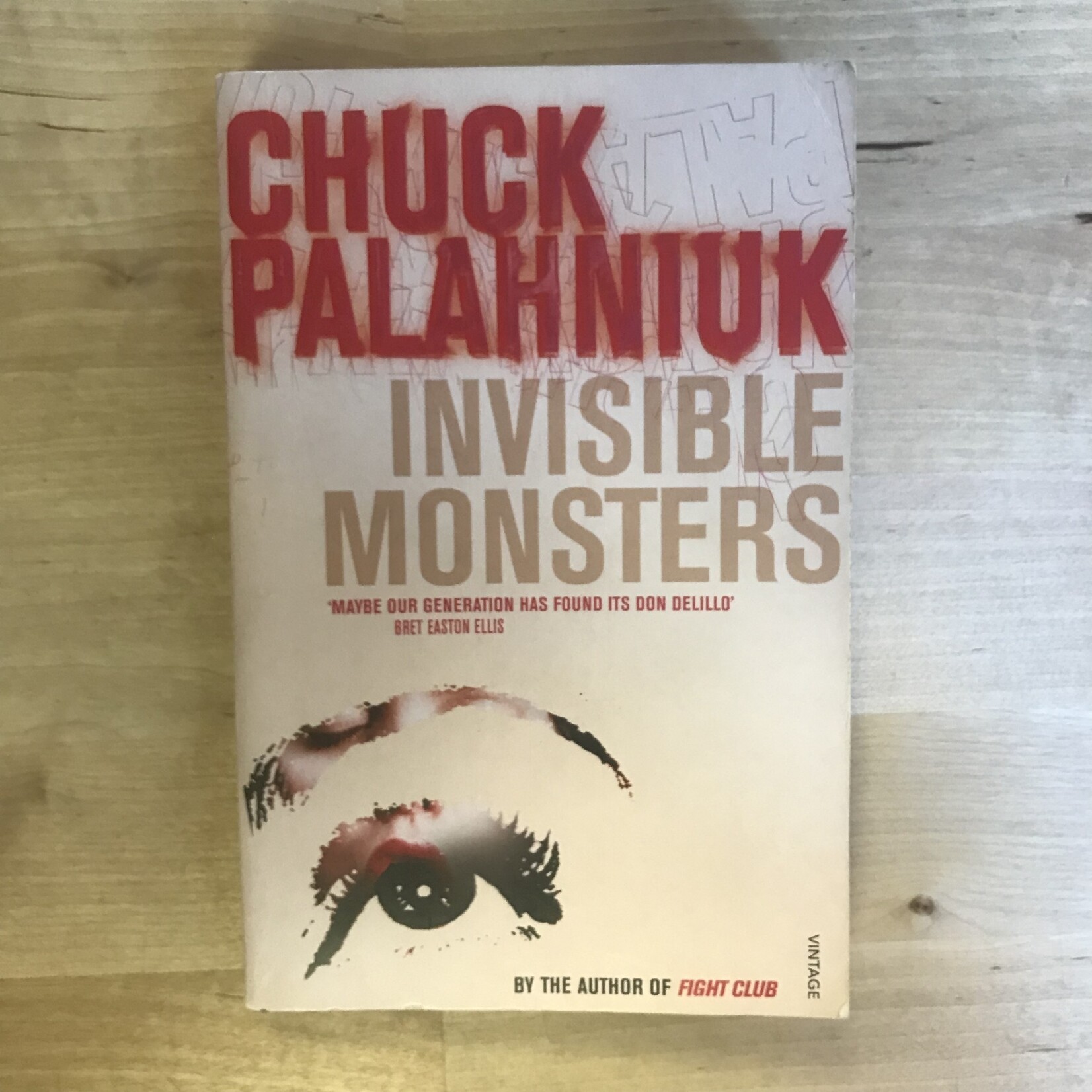 Chuck Palahniuk - Invisible Monsters - Paperback (USED)