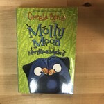 Georgia Byng - Mooly Moon & The Morphing Mystery - Paperback (USED)