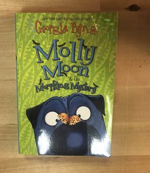 Georgia Byng - Mooly Moon & The Morphing Mystery - Paperback (USED)