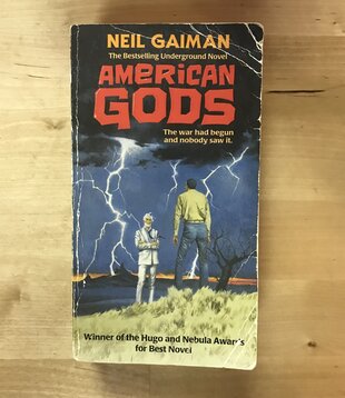 Neil Gaiman - American Gods - Paperback (USED)