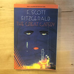 F. Scott Fitzgerald - The Great Gatsby - Paperback (USED)