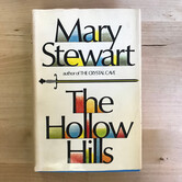 Mary Stewart - The Hollow Hills - Hardback (USED - BCE)