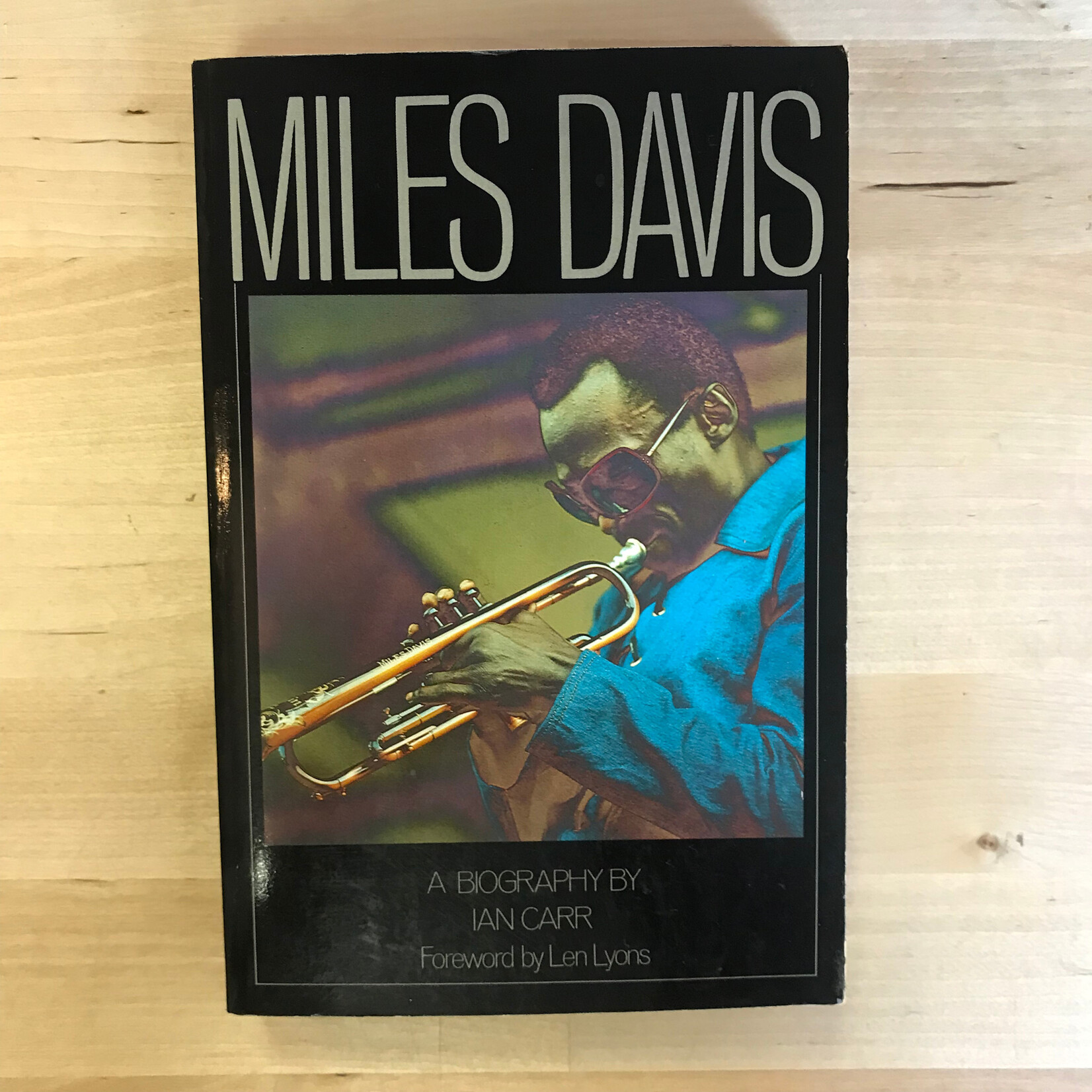 Ian Carr - Miles Davis - Paperback (USED)
