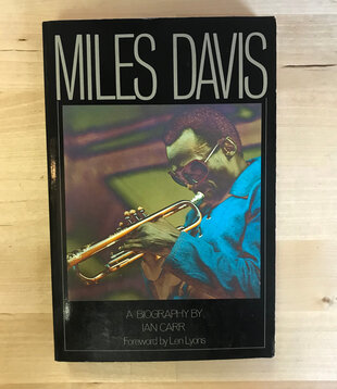 Ian Carr - Miles Davis - Paperback (USED)